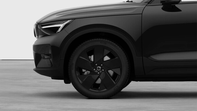 Volvo EC40 185kW Ext Range Plus Black Edition 82kWh 5dr Auto Electric Estate - Image 7